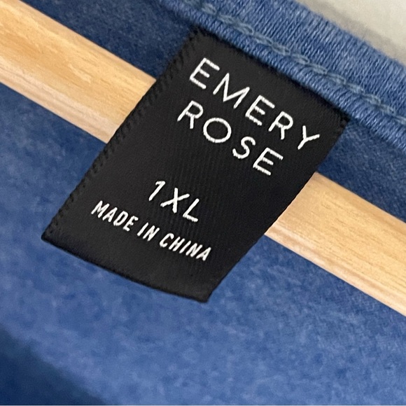 Emory Rose Top - Picture 8 of 9